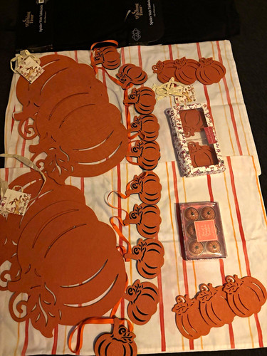 Laura ashley pumpkin felt - laura,
